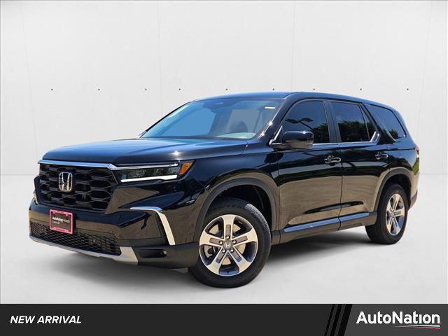 Photo of 2025 Crystal Black Pearl Honda Pilot