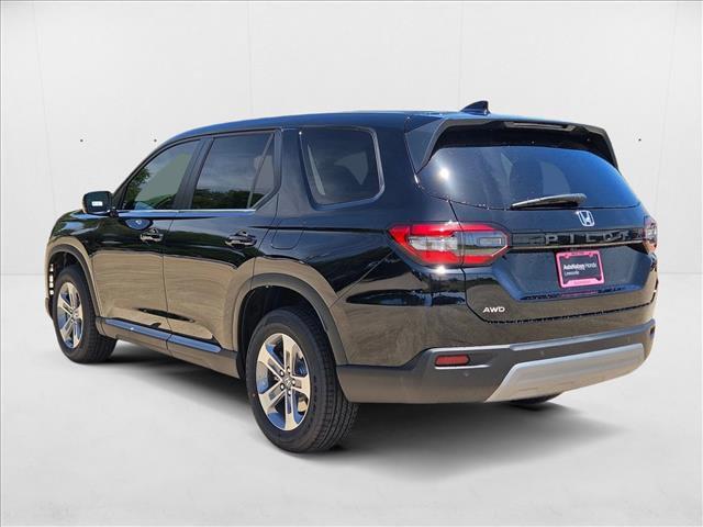 Photo of 2025 Crystal Black Pearl Honda Pilot