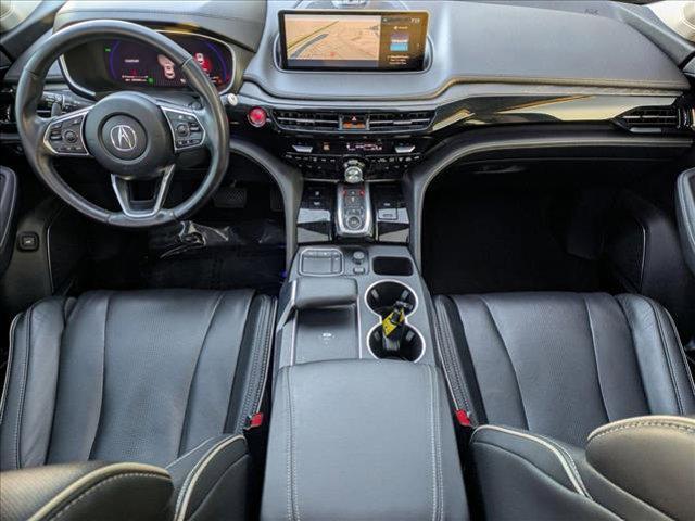 Photo of 2023 Silver Acura MDX