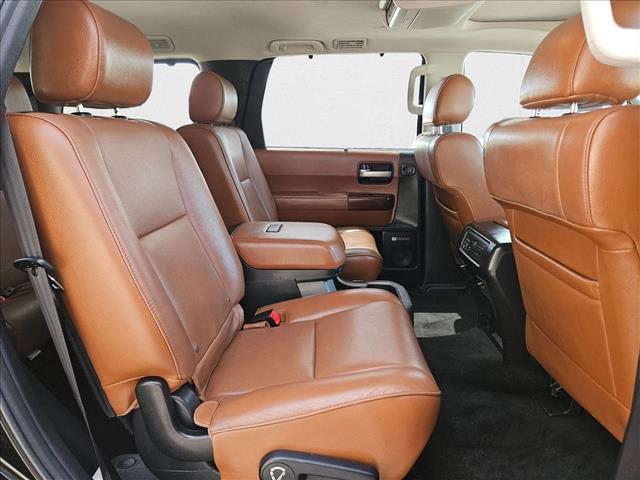 Photo of 2015 Black Toyota Sequoia