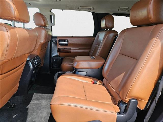 Photo of 2015 Black Toyota Sequoia