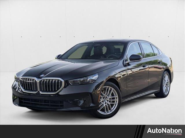 Photo of 2025 Silver BMW 530