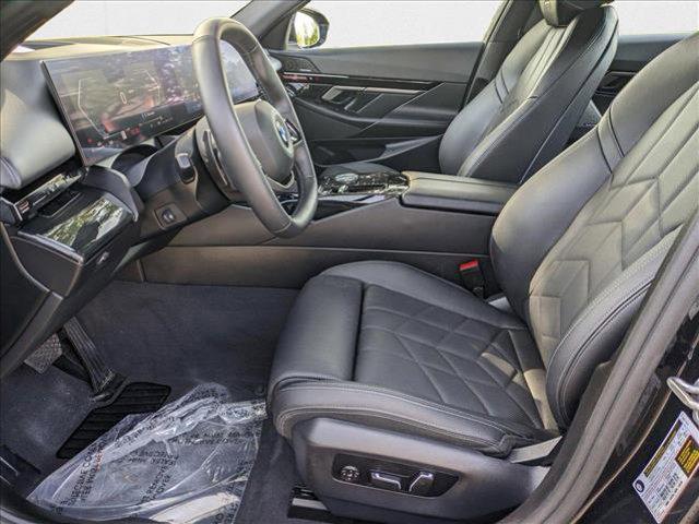 Photo of 2025 Silver BMW 530