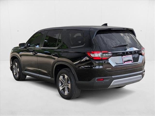 Photo of 2025 Crystal Black Pearl Honda Pilot