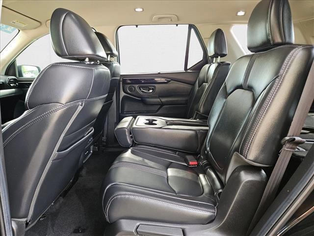 Photo of 2025 Crystal Black Pearl Honda Pilot
