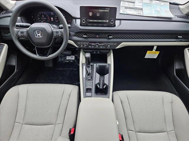 Photo of 2025 Platinum White Pearl Honda Accord