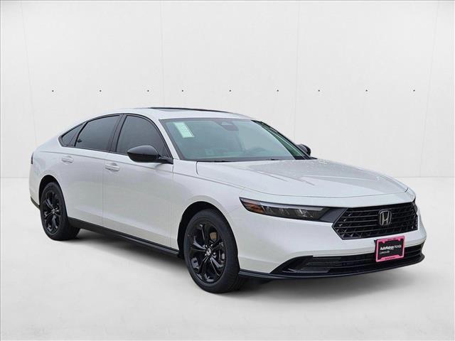 Photo of 2025 Platinum White Pearl Honda Accord