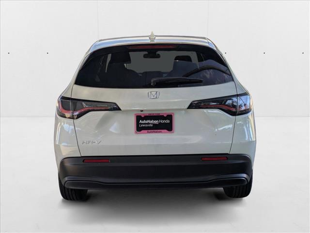 Photo of 2026 Platinum White Pearl Honda HR-V