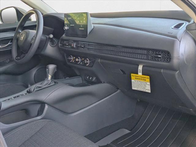 Photo of 2026 Platinum White Pearl Honda HR-V