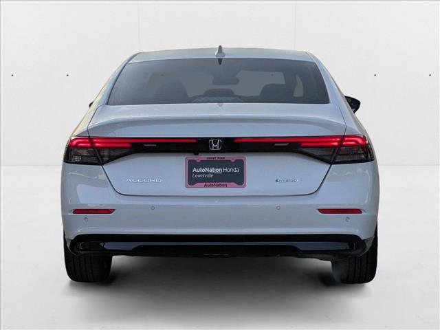Photo of 2025 Platinum White Pearl Honda Accord Hybrid