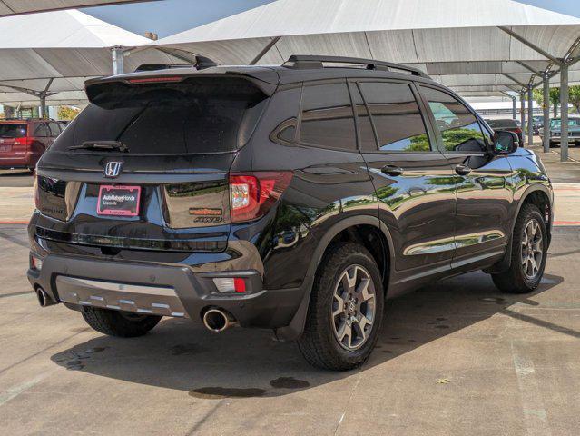 Photo of 2023 Crystal Black Pear Honda Passport
