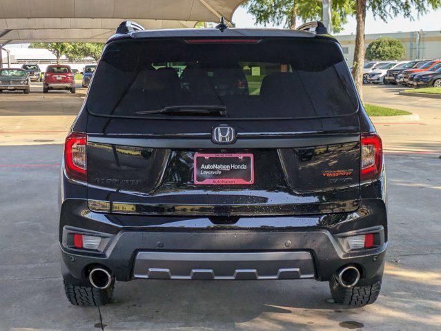 Photo of 2023 Crystal Black Pear Honda Passport