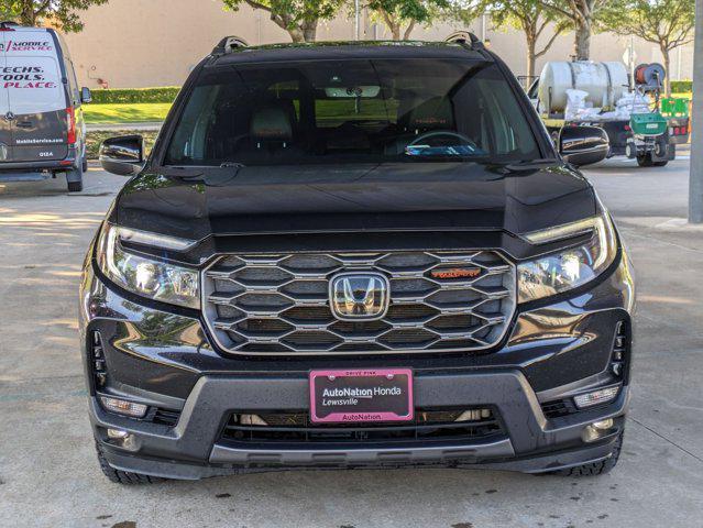 Photo of 2023 Crystal Black Pear Honda Passport