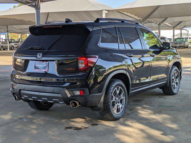 Photo of 2023 Crystal Black Pear Honda Passport