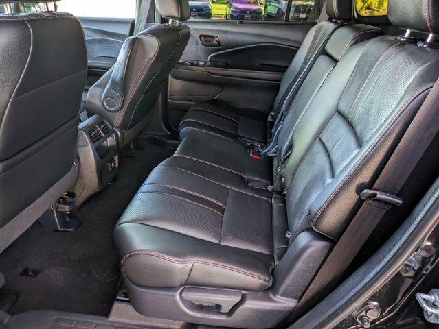 Photo of 2023 Crystal Black Pear Honda Passport
