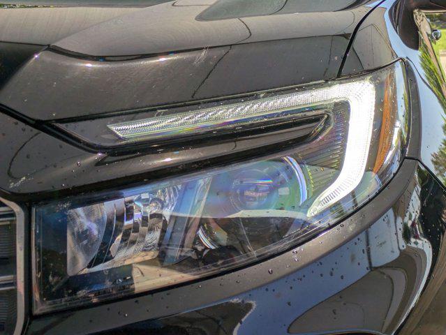 Photo of 2023 Crystal Black Pear Honda Passport