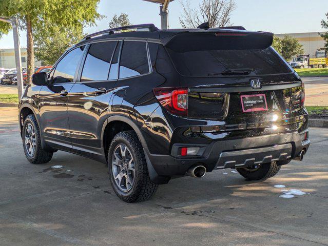 Photo of 2023 Crystal Black Pear Honda Passport