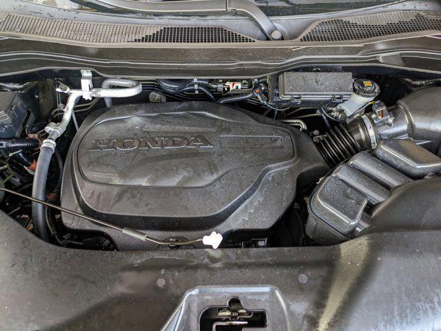 Photo of 2023 Crystal Black Pear Honda Passport