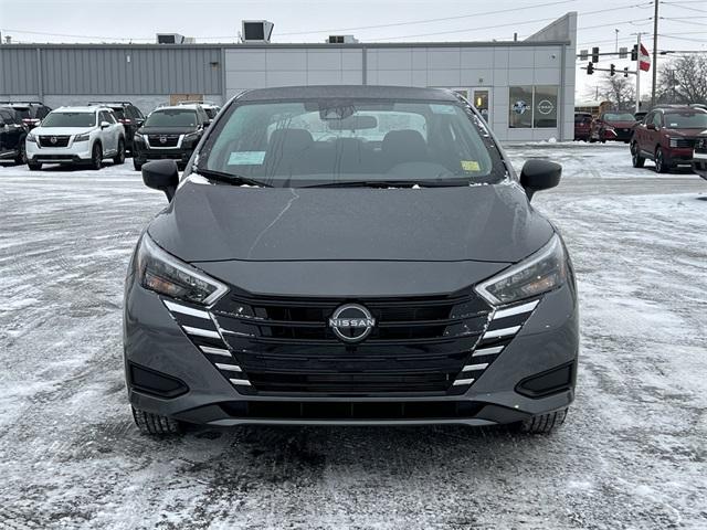 Photo of 2025 Gun Metallic Nissan Versa