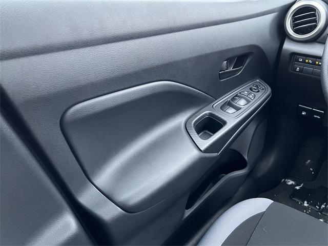 Photo of 2025 Gun Metallic Nissan Versa