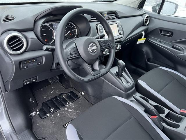 Photo of 2025 Gun Metallic Nissan Versa