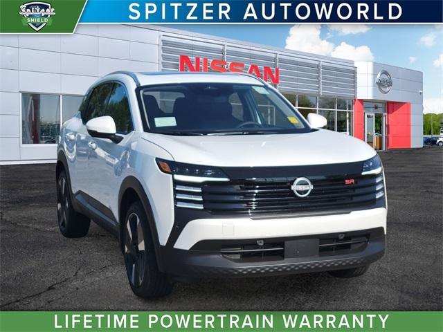 Photo of 2025 Aspen White Tri Nissan Kicks