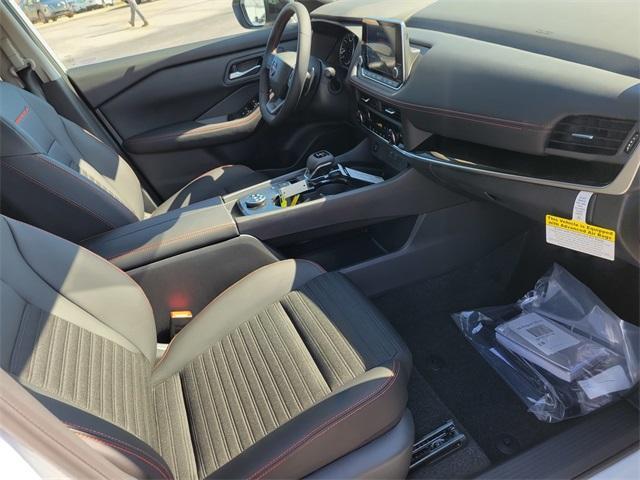 Photo of 2026 Everest White P Nissan Rogue