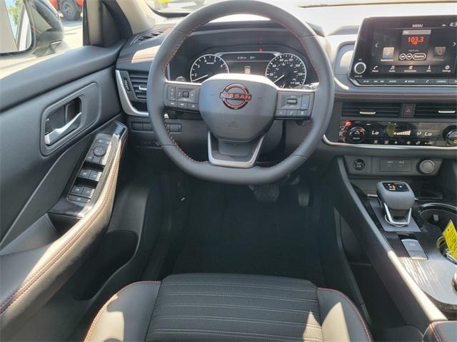 Photo of 2026 Everest White P Nissan Rogue