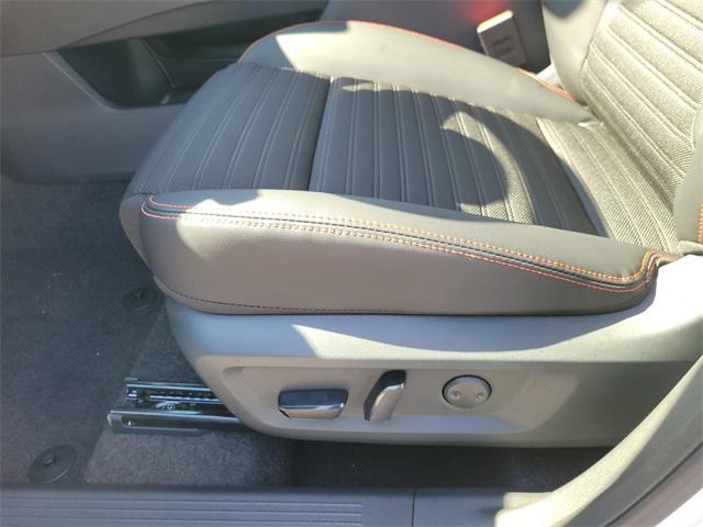 Photo of 2026 Everest White P Nissan Rogue