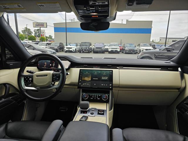 Photo of 2023 Fuji White Land Rover Range Rover