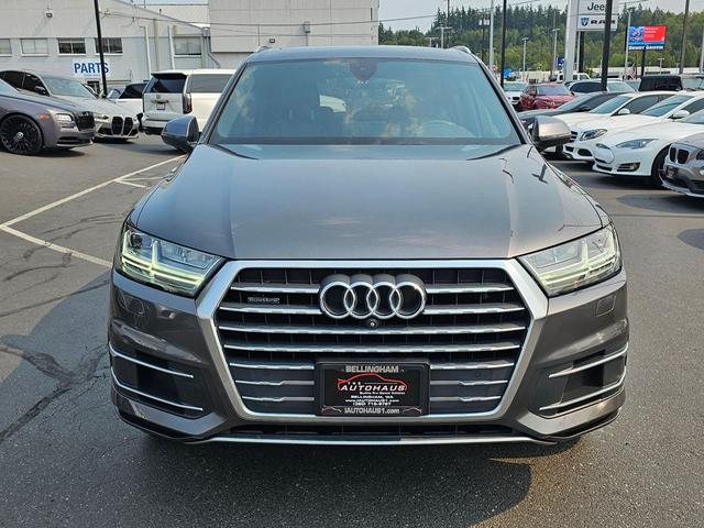 Photo of 2018 Graphite Gray Metallic Audi Q7