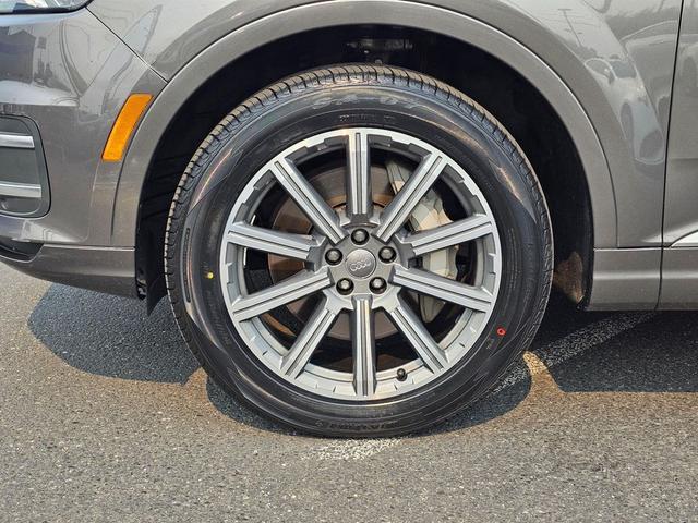 Photo of 2018 Graphite Gray Metallic Audi Q7