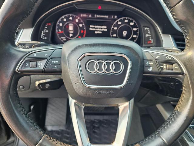 Photo of 2018 Graphite Gray Metallic Audi Q7