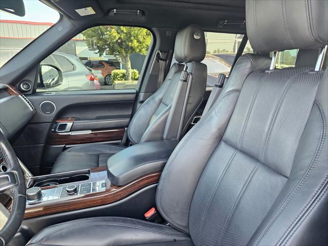 Photo of 2013 Fuji White Land Rover Range Rover