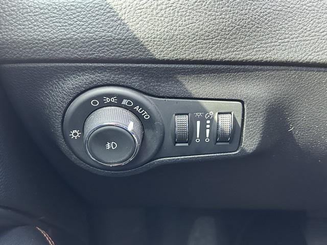 Photo of 2019 Redline Pearlcoat Jeep Compass