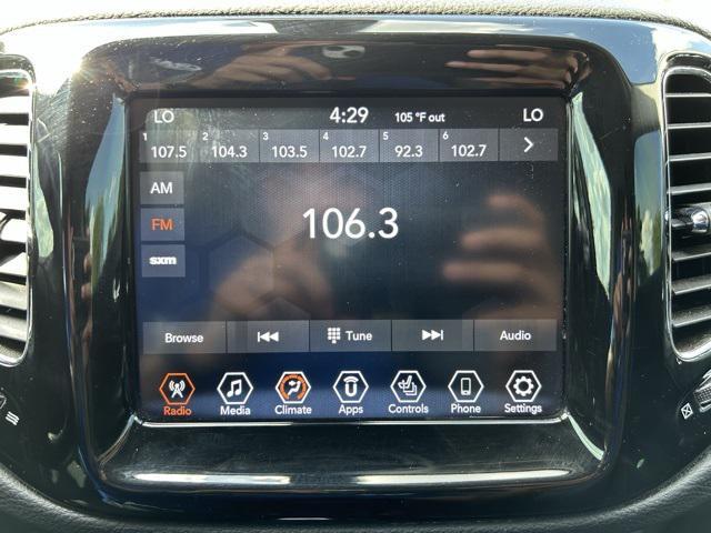 Photo of 2019 Redline Pearlcoat Jeep Compass