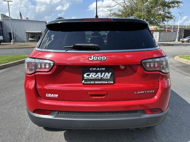 Photo of 2019 Redline Pearlcoat Jeep Compass