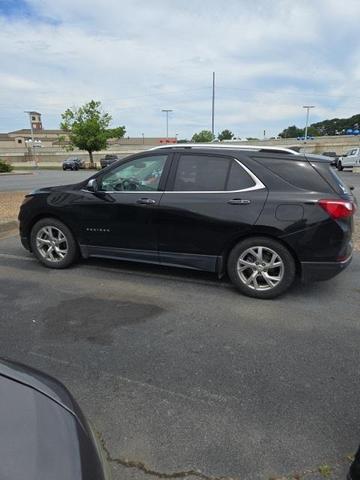 Photo of 2019 Mosaic Black Metallic Chevrolet Equinox