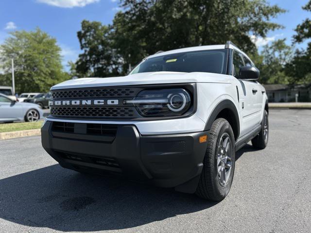 Photo of 2025 OXFORD WHITE Ford Bronco Sport