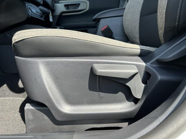 Photo of 2025 OXFORD WHITE Ford Bronco Sport