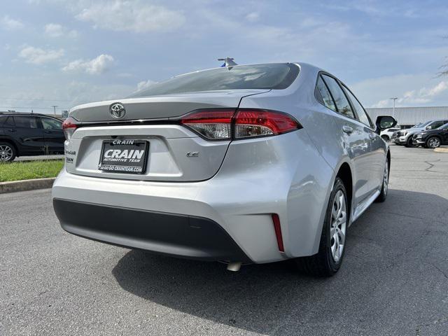 Photo of 2023 Classic Silver Metallic Toyota Corolla