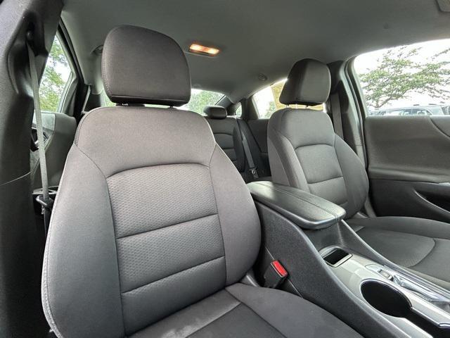 Photo of 2024 Mineral Gray Metallic Chevrolet Malibu