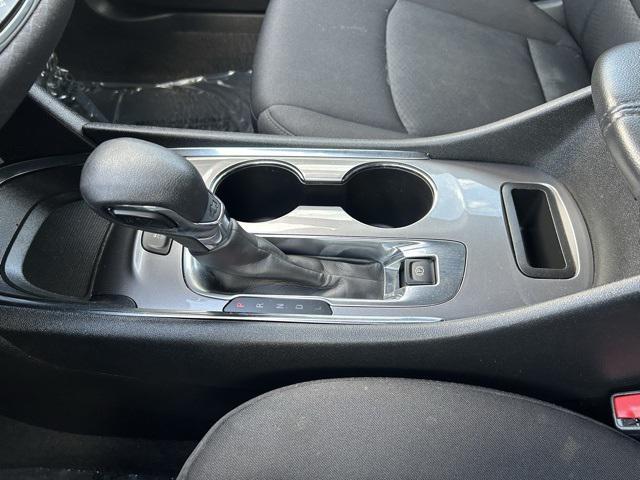 Photo of 2024 Mineral Gray Metallic Chevrolet Malibu