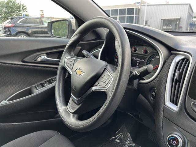 Photo of 2024 Mineral Gray Metallic Chevrolet Malibu