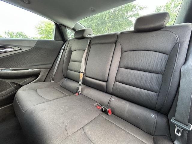 Photo of 2024 Mineral Gray Metallic Chevrolet Malibu