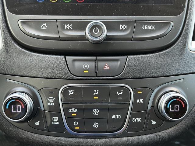 Photo of 2024 Mineral Gray Metallic Chevrolet Malibu
