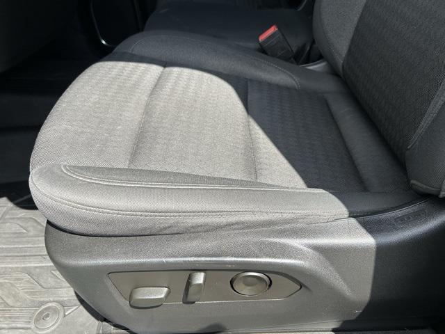 Photo of 2022 Quicksilver Metallic GMC Sierra 1500