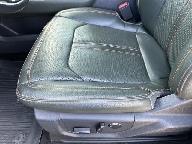 Photo of 2022 FORGED GREEN METALLIC Ford Expedition