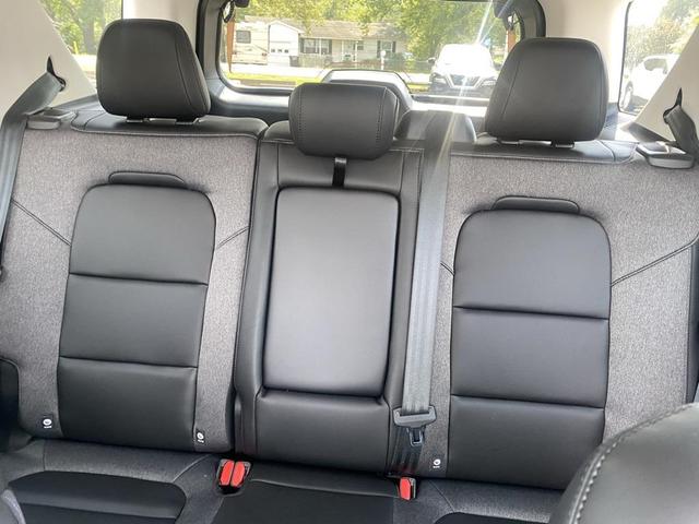 Photo of 2025 DESERT SAND Ford Bronco Sport
