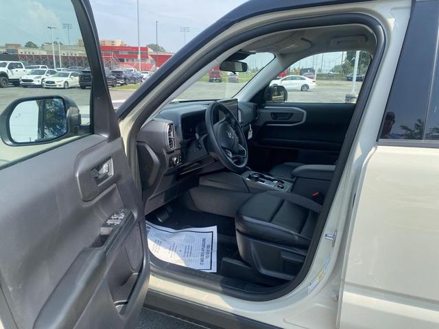 Photo of 2025 DESERT SAND Ford Bronco Sport